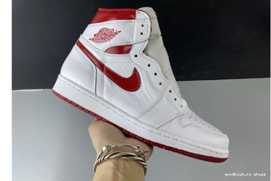 555088-103 555088-103 AIR (2017) Retro Red Jordan 1 Metallic 0218